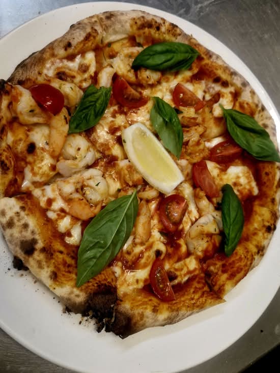 GAMBERI PIZZA (I) at 17by4, Geelong