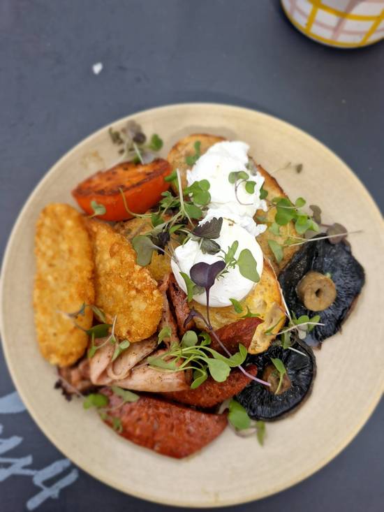 Big Breakfast at 17by4
