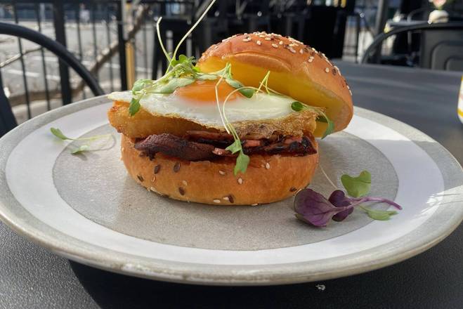 brekkie burger