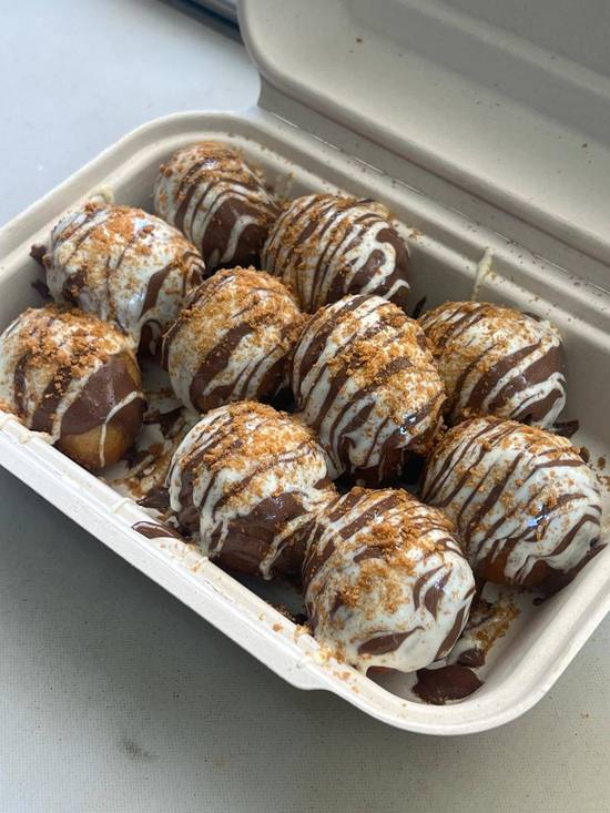 Love Bite Loukoumades