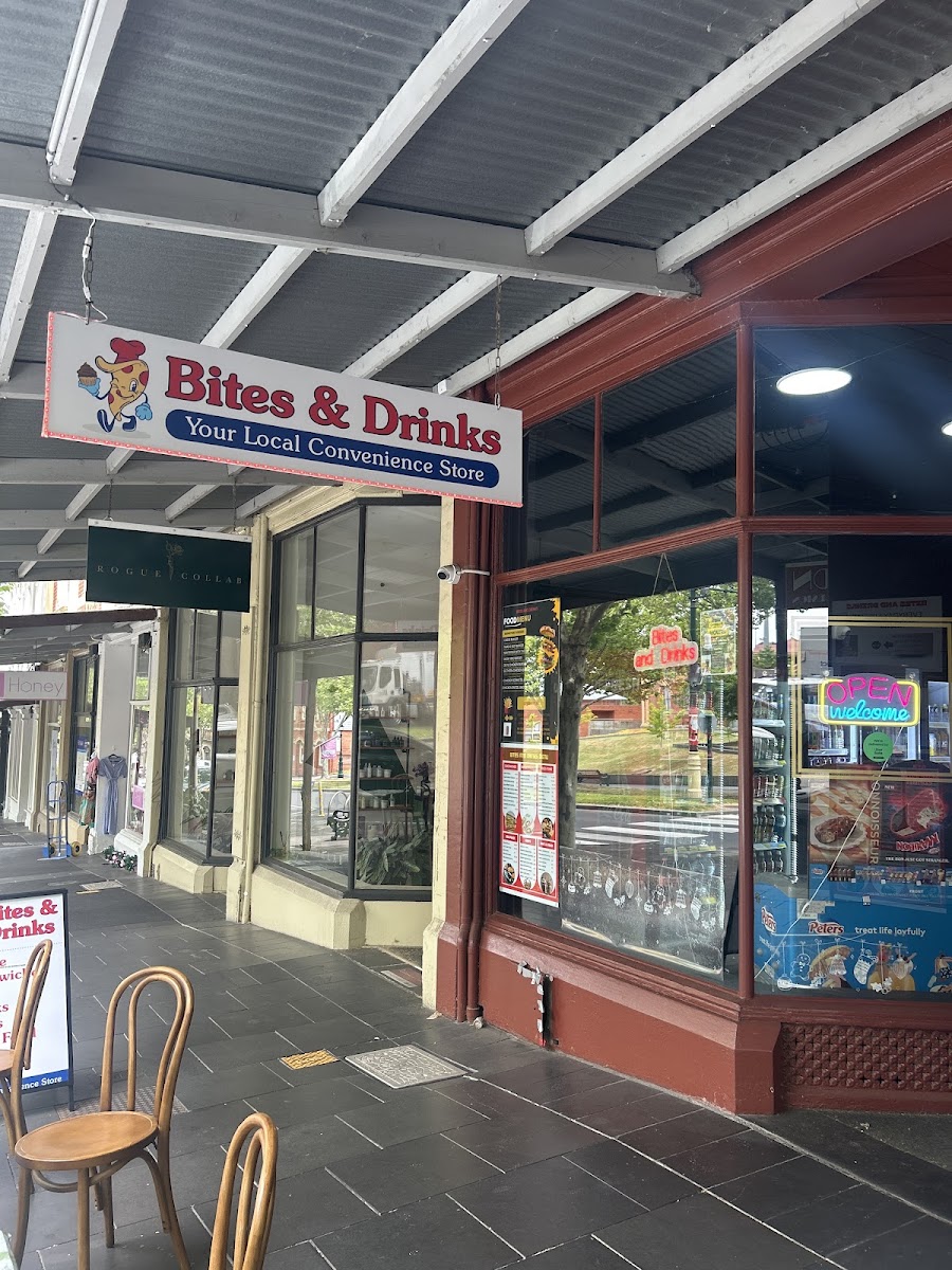 BITES AND DRINKS Convenience store in Bendigo - exterior