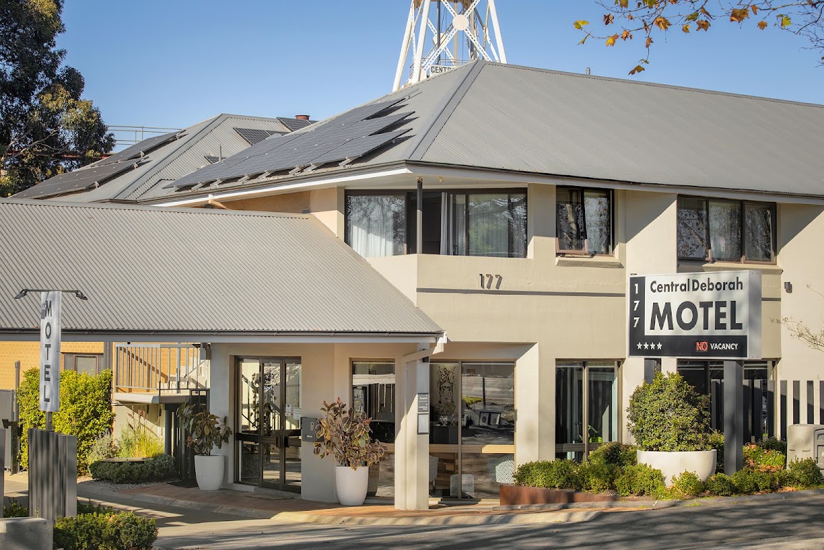 Central Deborah Motel