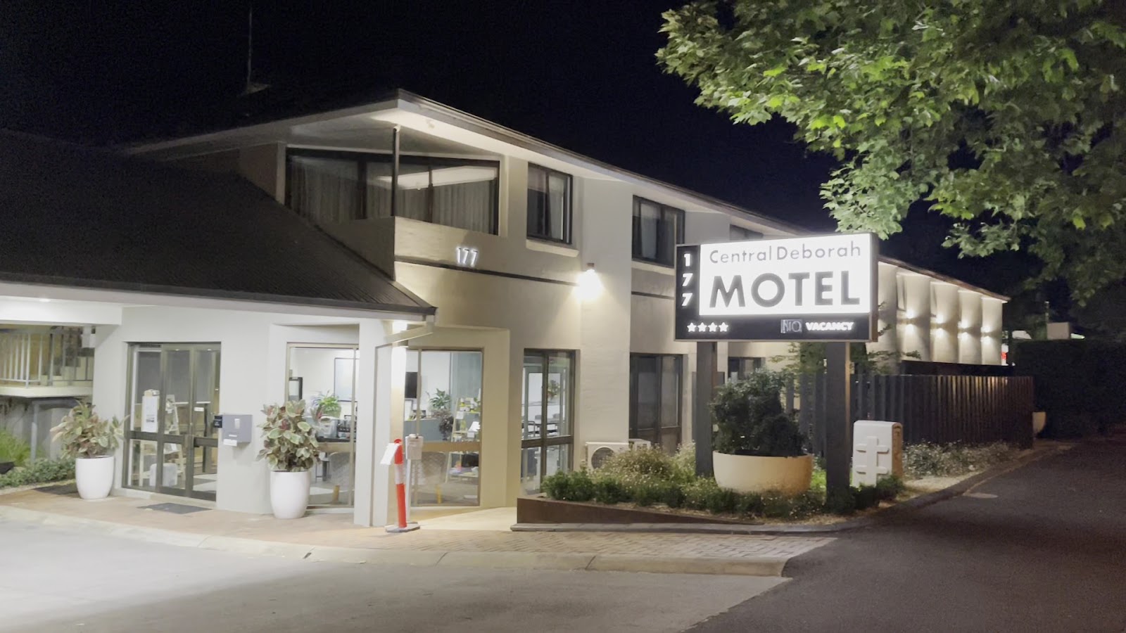 Central Deborah Motel Motel in Bendigo - photo 2