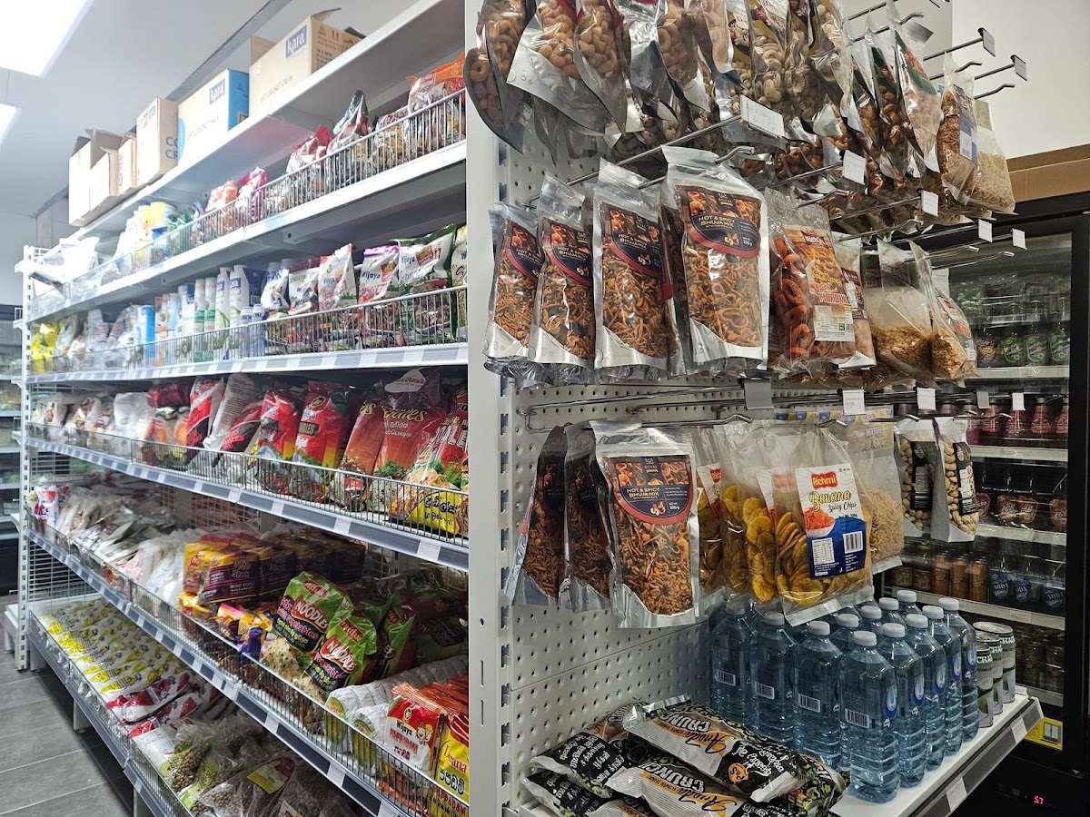 Colombo Brothers Asian grocery store in Geelong - exterior