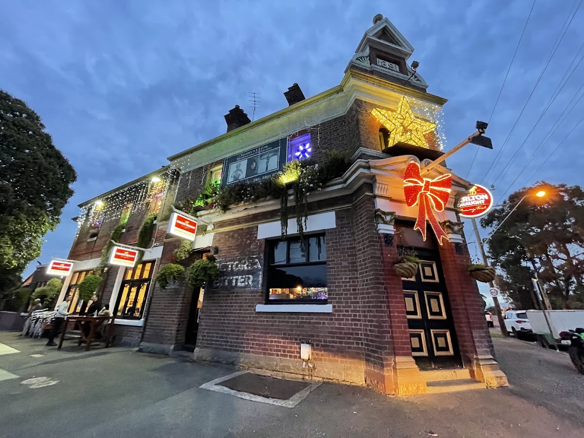 Elephant & Castle Hotel