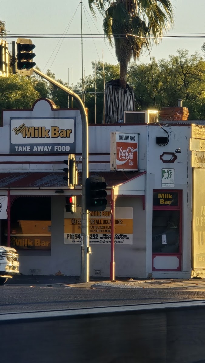 Epsom Milkbar Take Away Restaurant in Bendigo - exterior