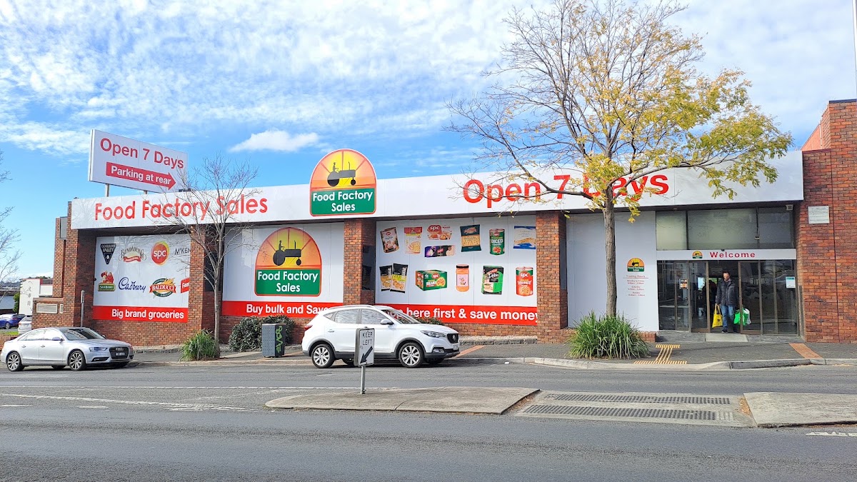 Food Factory Sales Discount supermarket in Geelong - exterior