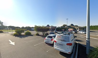 Gateway Hotel: Car Park - Parking Lot in Geelong