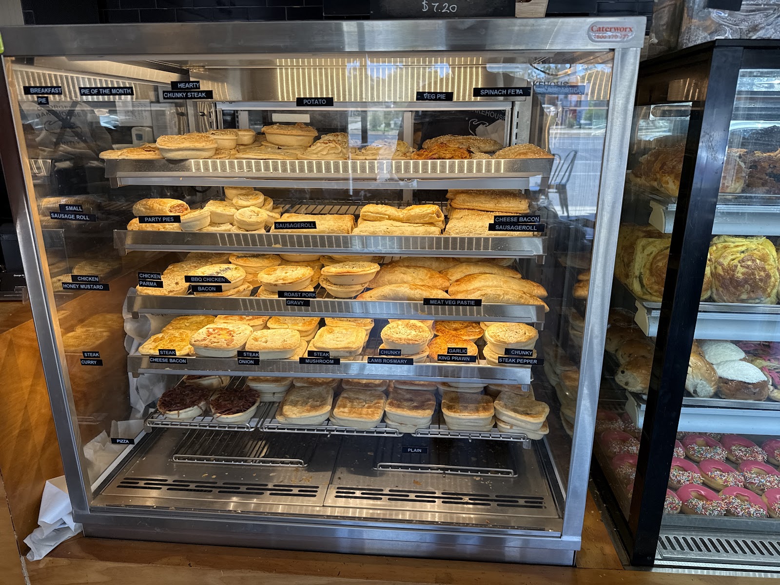 George's Bakehouse Huntly Bakery in Bendigo - photo 3