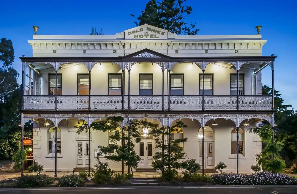 Gold Mines Hotel Restaurant in Bendigo - photo 4