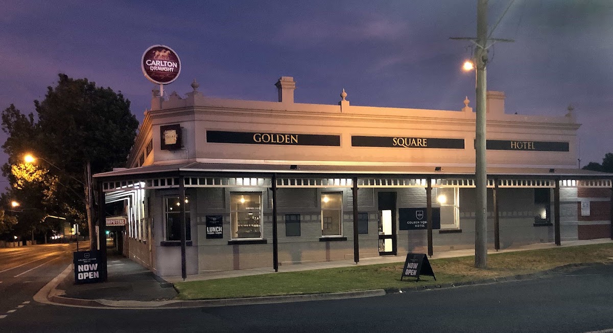 Golden Square Hotel