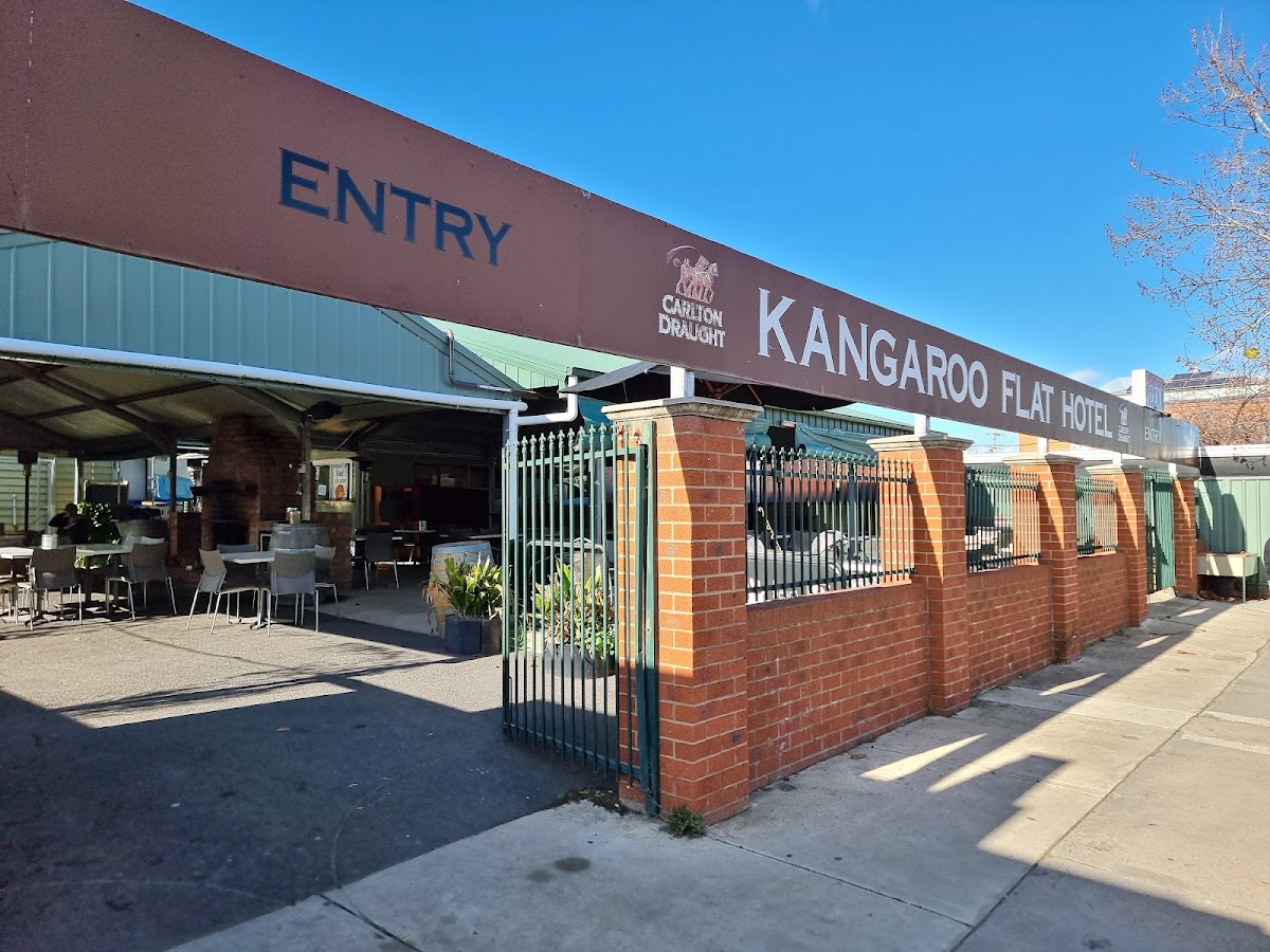 Kangaroo Flat Hotel