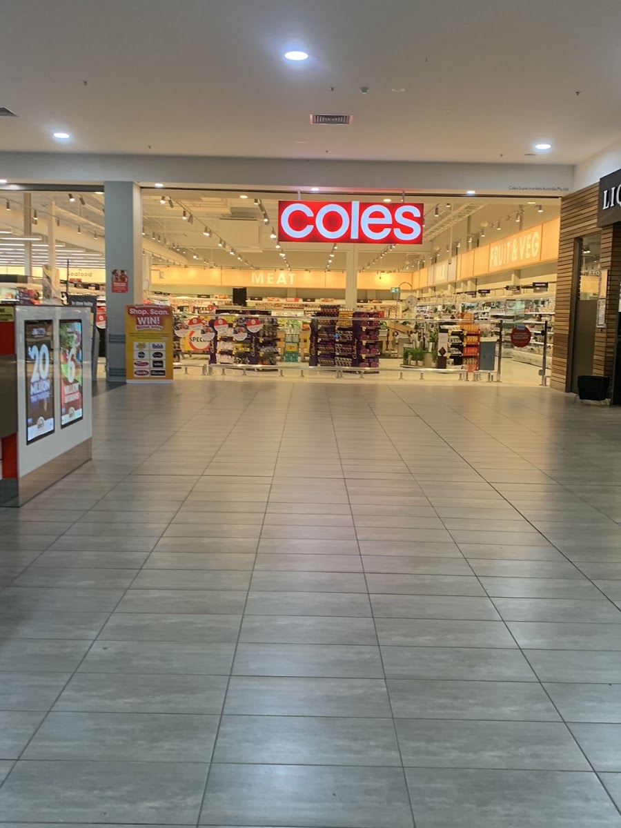 Lansell Square Shopping mall in Bendigo - photo 4