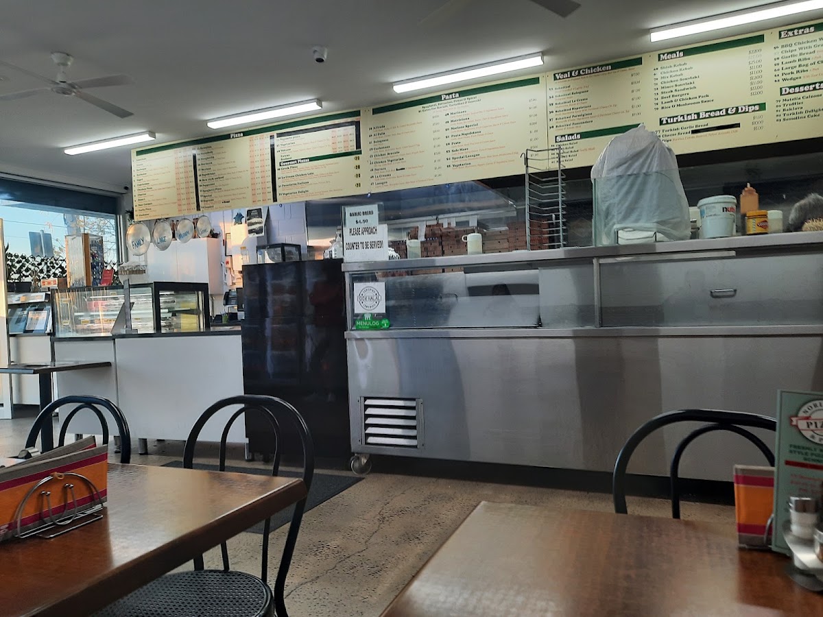 Norlane Pizza and Pasta Pizza restaurant in Geelong - exterior