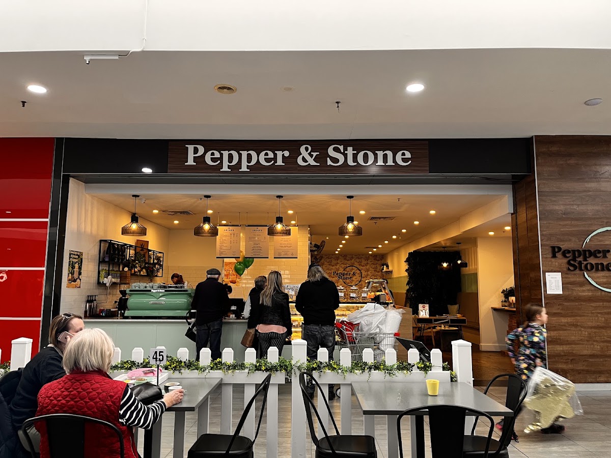 Pepper & Stone - Lansell Square Cafe in Bendigo - exterior