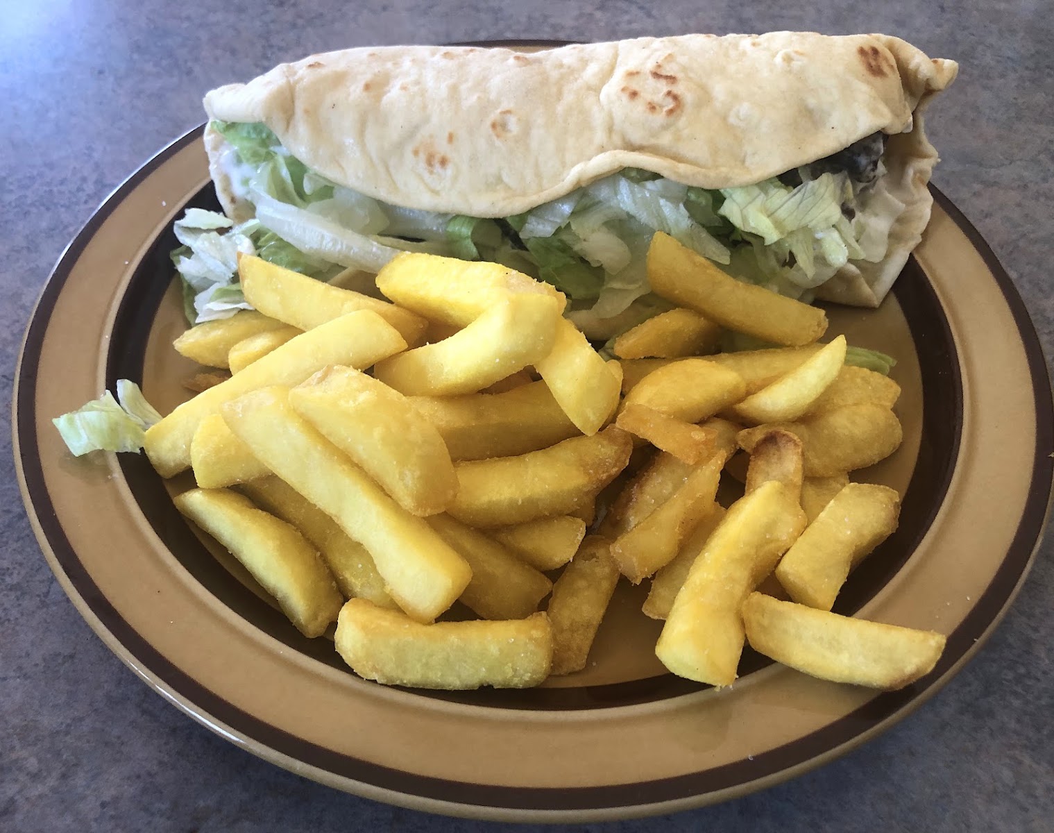 Peter's Fish Shop Kangaroo Flat Fish & chips restaurant in Bendigo - photo 4