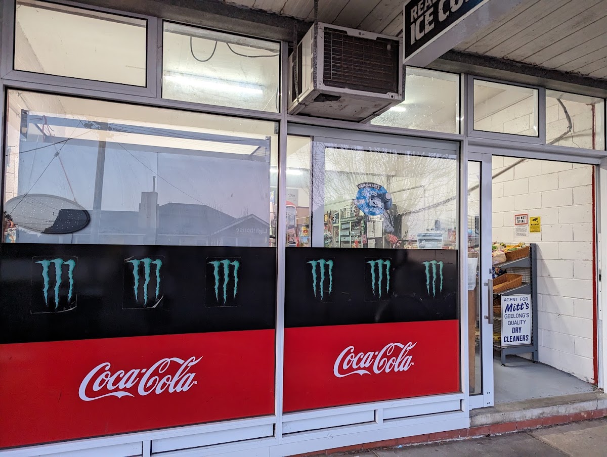 Porter Avenue Milk Bar Convenience store in Geelong - exterior