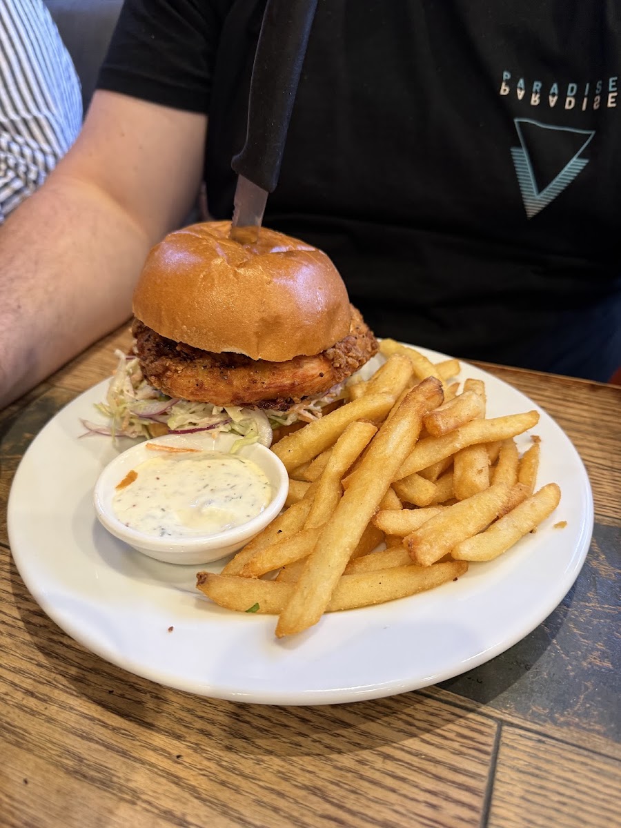 Queens Arms Hotel Pub in Bendigo - photo 4