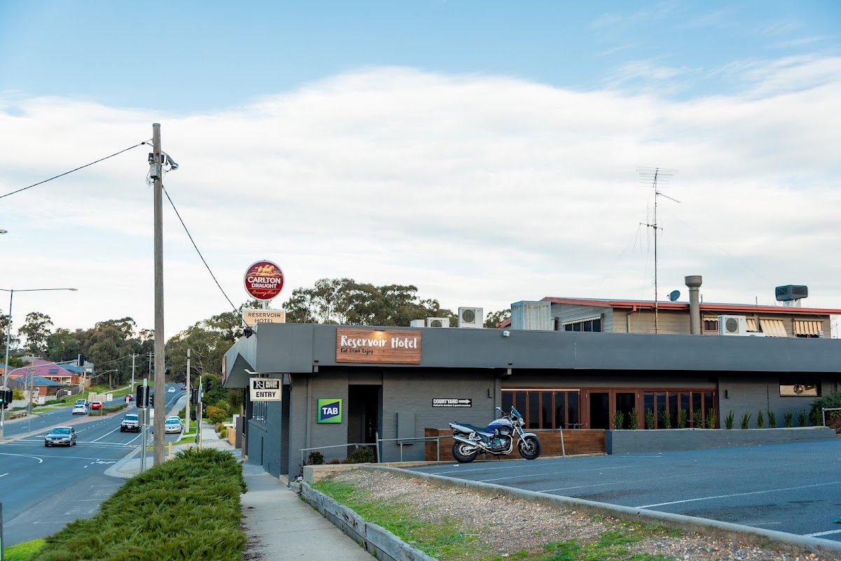 Reservoir Hotel Hotel in Bendigo - exterior