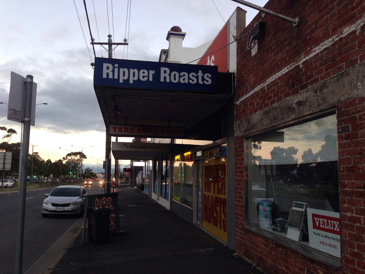 Ripper Roasts Take Away Restaurant in Geelong - exterior