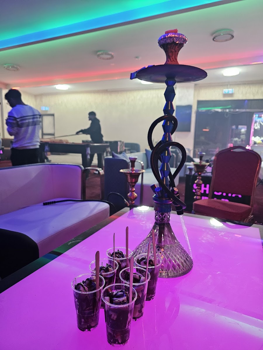 Romaldo's Shisha bar - Bar in Geelong