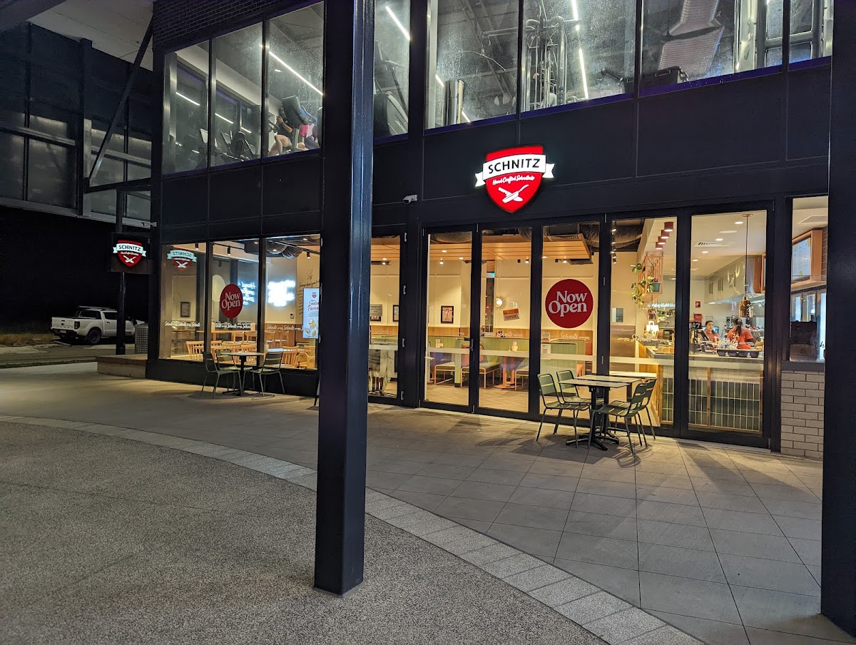 Schnitz Armstrong Creek Restaurant in Geelong - exterior