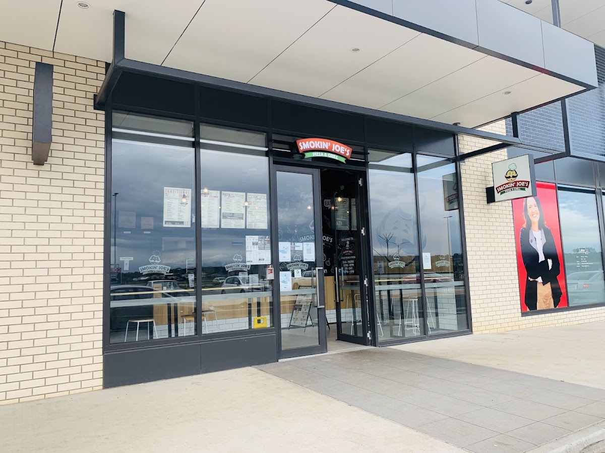 Smokin Joe's Pizza & Grill - Armstrong Creek Take Away Restaurant in Geelong - exterior