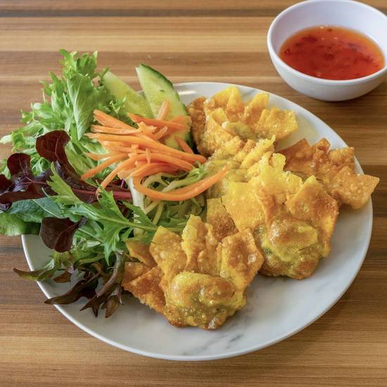 Homemade Wontons (5pcs) at Super Rolls (Bubble Bar), Geelong
