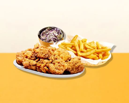 Couples Thigh Feed at Supreme Leader Geelong